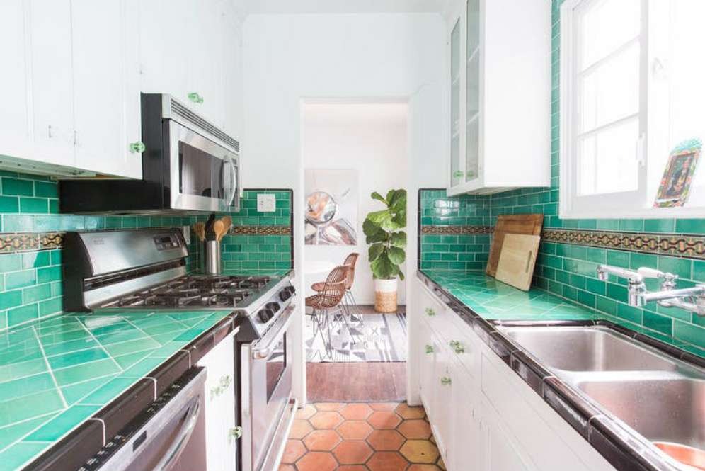 Meja dapur keramik
