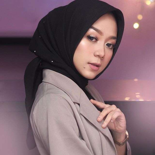 Instagram.com/cherylraissa
