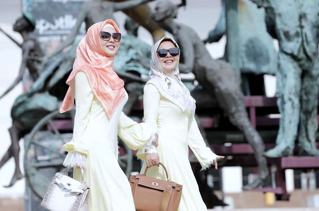 Syahrini berhijab Syahrini berhijab