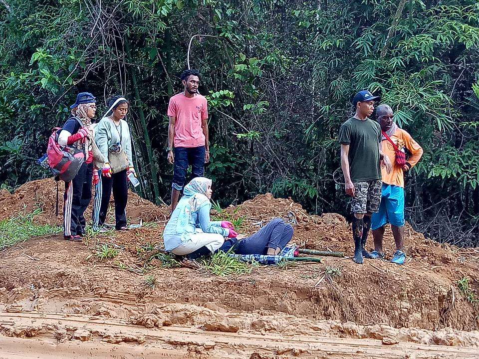 dokter berhijab Amalia Usmaianti