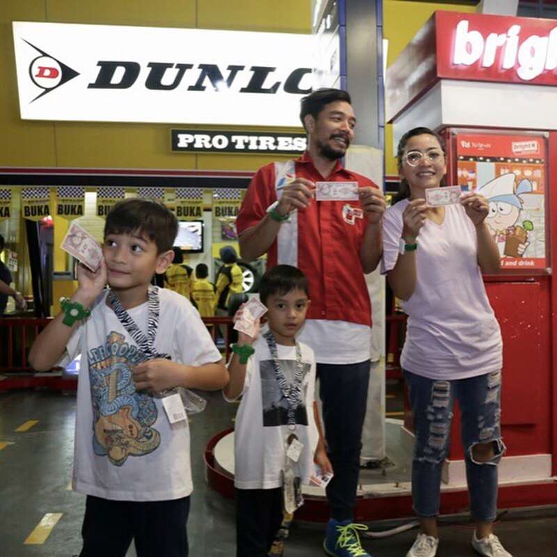 Hesti Purwadinata Hesti Purwadinata