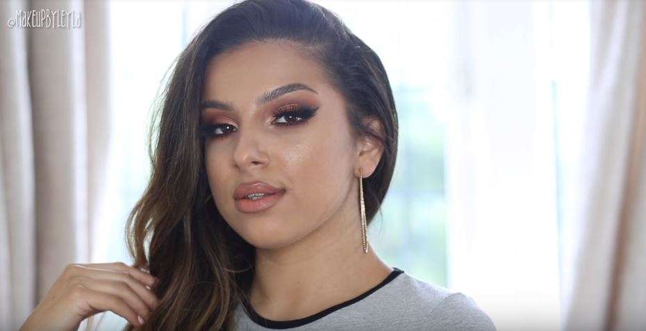 smokey eyes