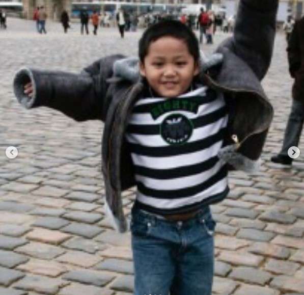 Azriel saat kecil