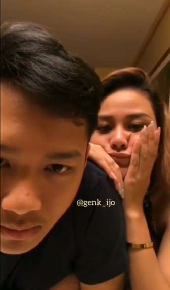 Aurel dan Azriel