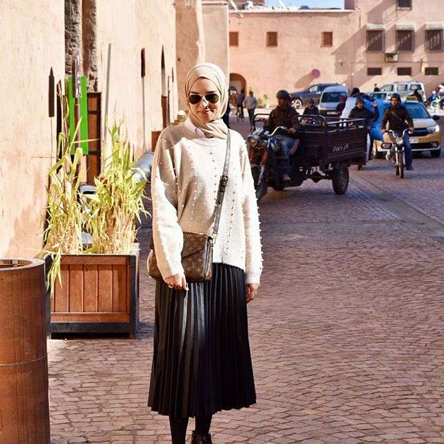 Instagram.com/happilyamira