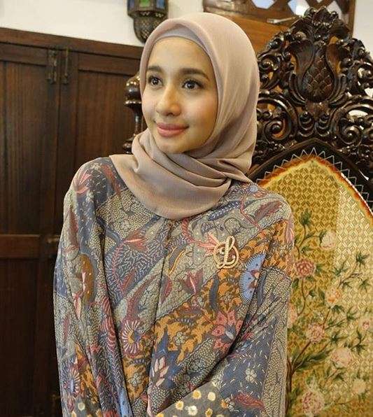 Laudya Cynthia Bella fashion