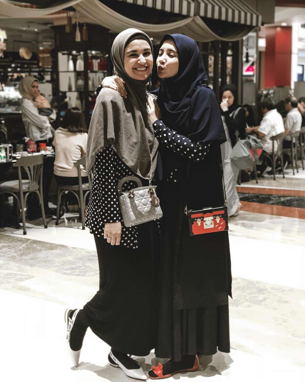Zaskia dan Shireen Sungkar