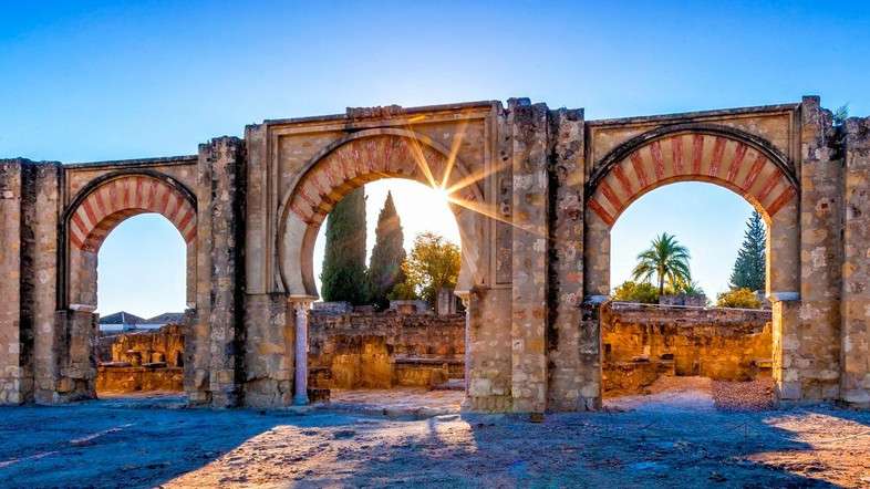 SIsa Peninggalan Kota Medina Azahara