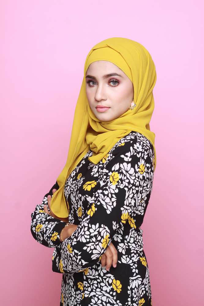 hijab warna kuning hijab warna kuning