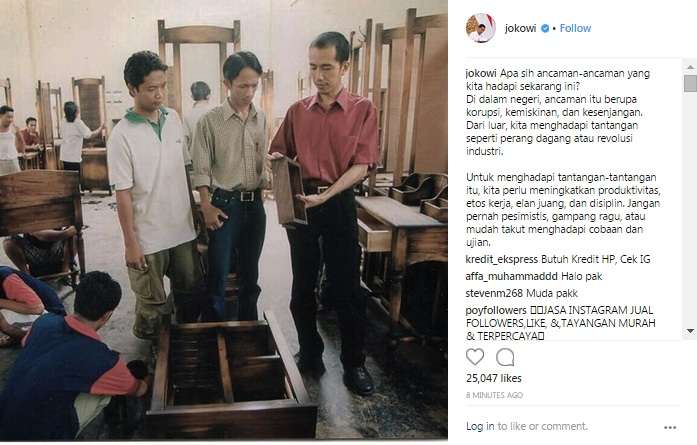 Foto Jokowi ketika masih jadi pengusaha mebel.
