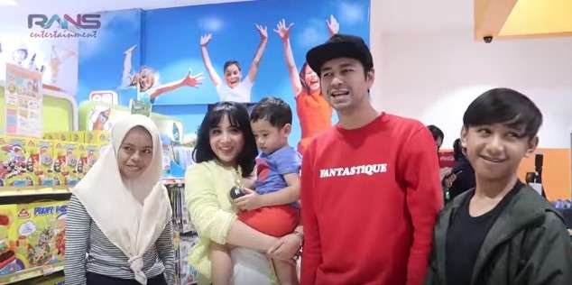 Raffi ahmad bersama bowo dan nurrani