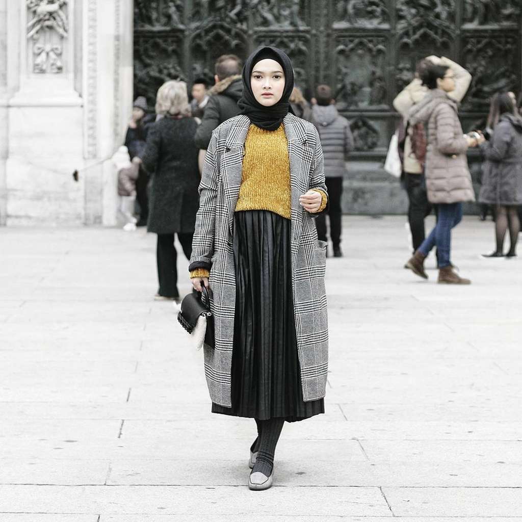 Instagram.com/puterihasanahkarunia