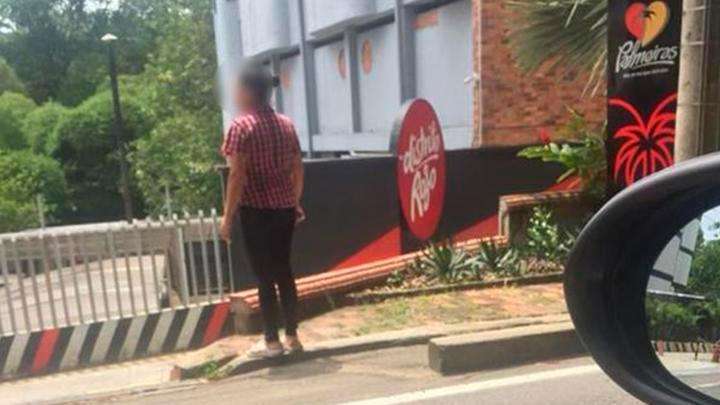 Pria Sembunyi dari Istri di Dalam Motel