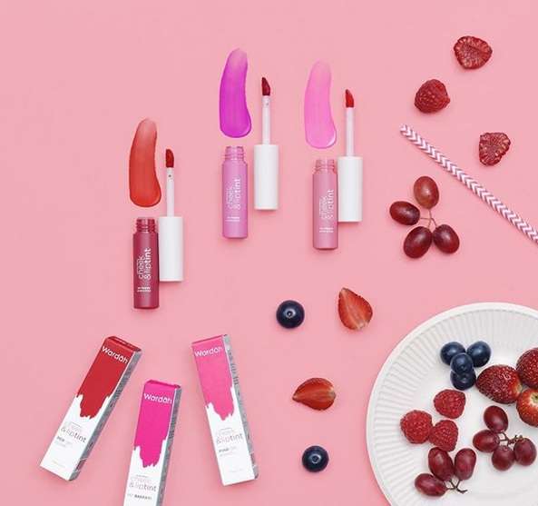 Wardah meluncurkan koleksi lip tint.
