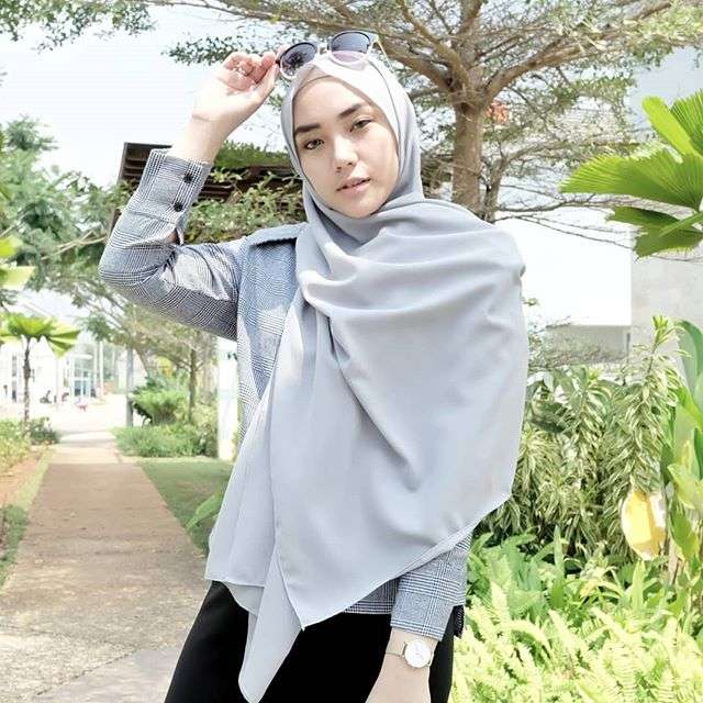 instagram.com/raniekarlina