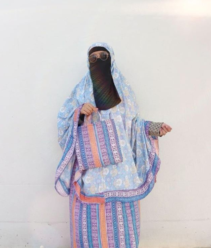 Gaya hijab cadar Wafiq Malik