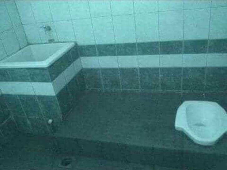 Toilet Unik Toilet Unik