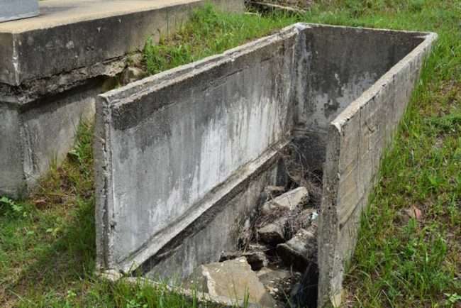 Makam Horor Makam Horor