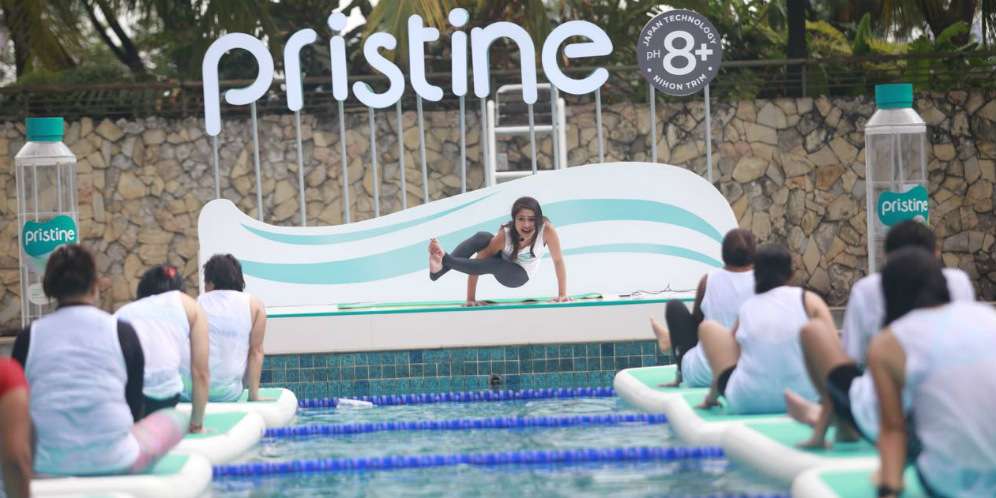 Floating Yoga Pristine