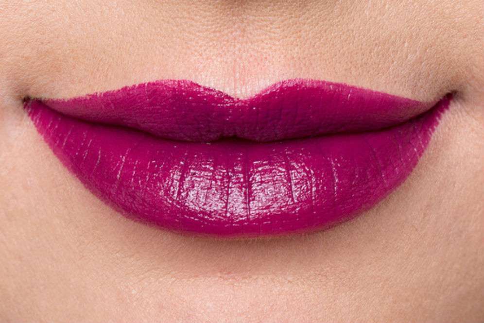Plum lipstik