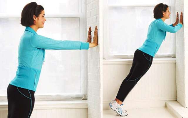 Cara mengecilkan lengan dengan push-up dinding Cara mengecilkan lengan dengan push-up dinding