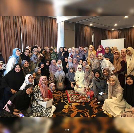 pengajia prilly latuconsina