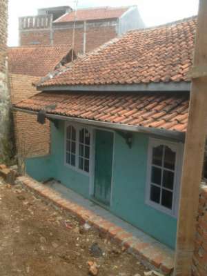 Rumah Eko ketika belum dikepung