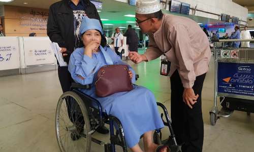 Halimah saat di Bandara King Abdul Aziz Jeddah Halimah saat di Bandara King Abdul Aziz Jeddah