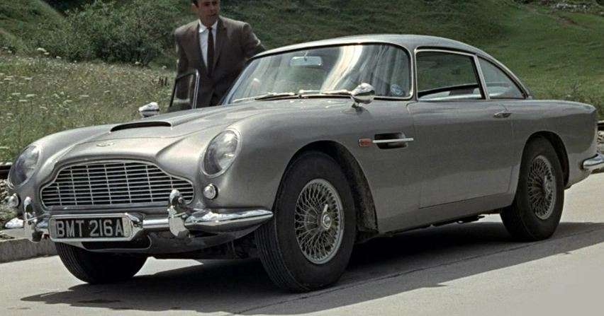 Aston Martin DB5 yang muncul di film