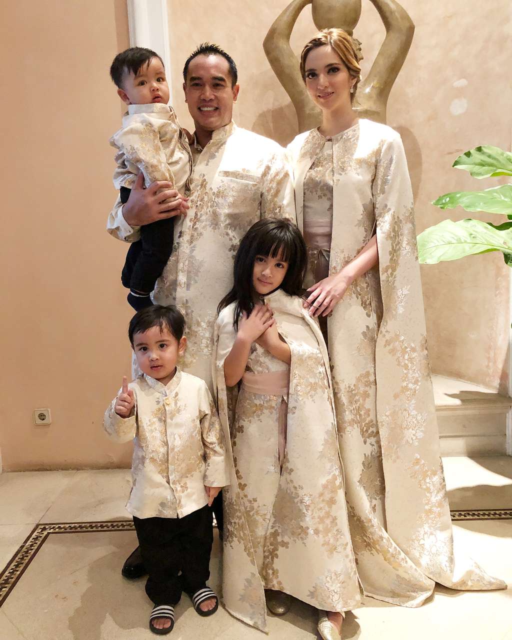 keluarga Nia Ramadhani