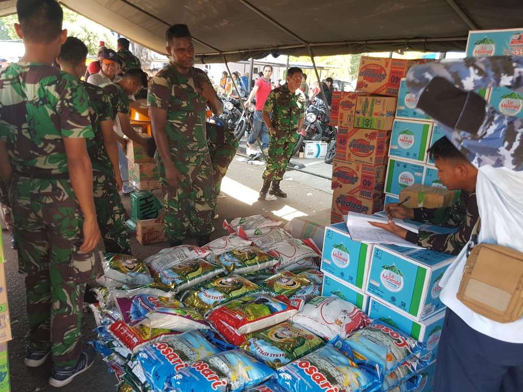 PT Pupuk Indonesia menggandeng TNI untuk menyaluarkan bantuan.