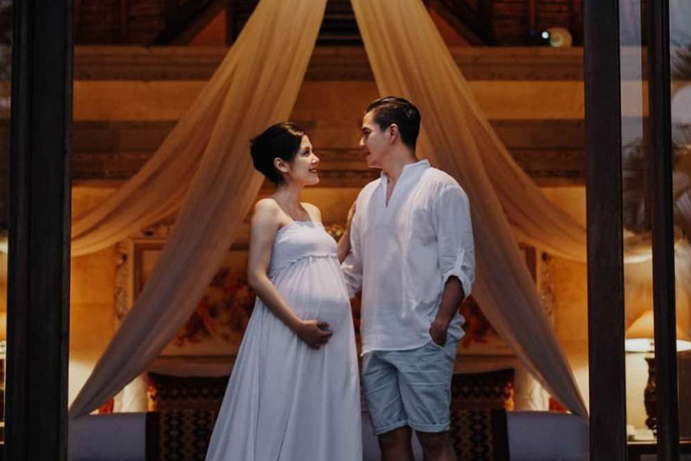 Babymoon Ardina Rasti Babymoon Ardina Rasti