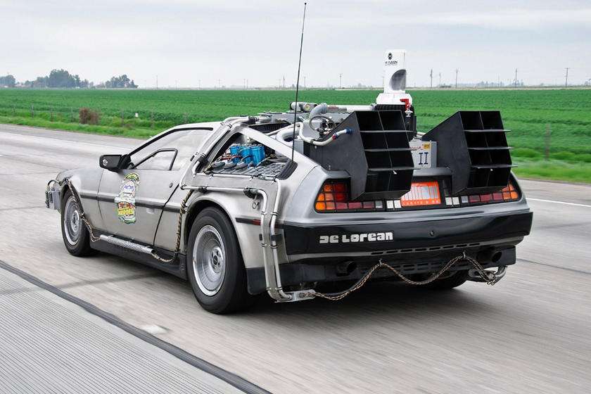 DeLorean DMC12