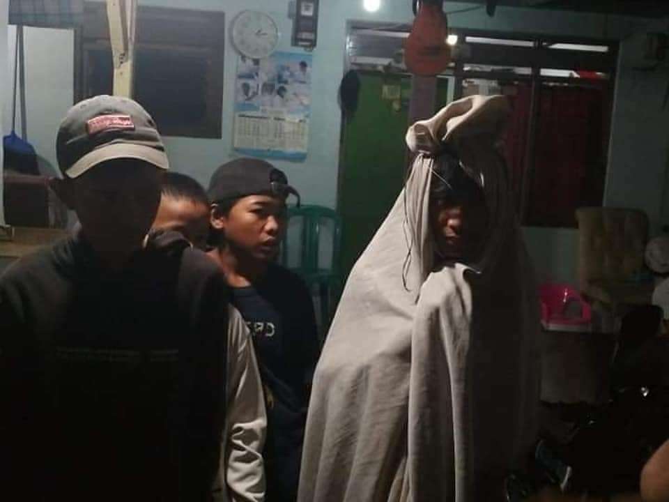 Pocong Gadungan