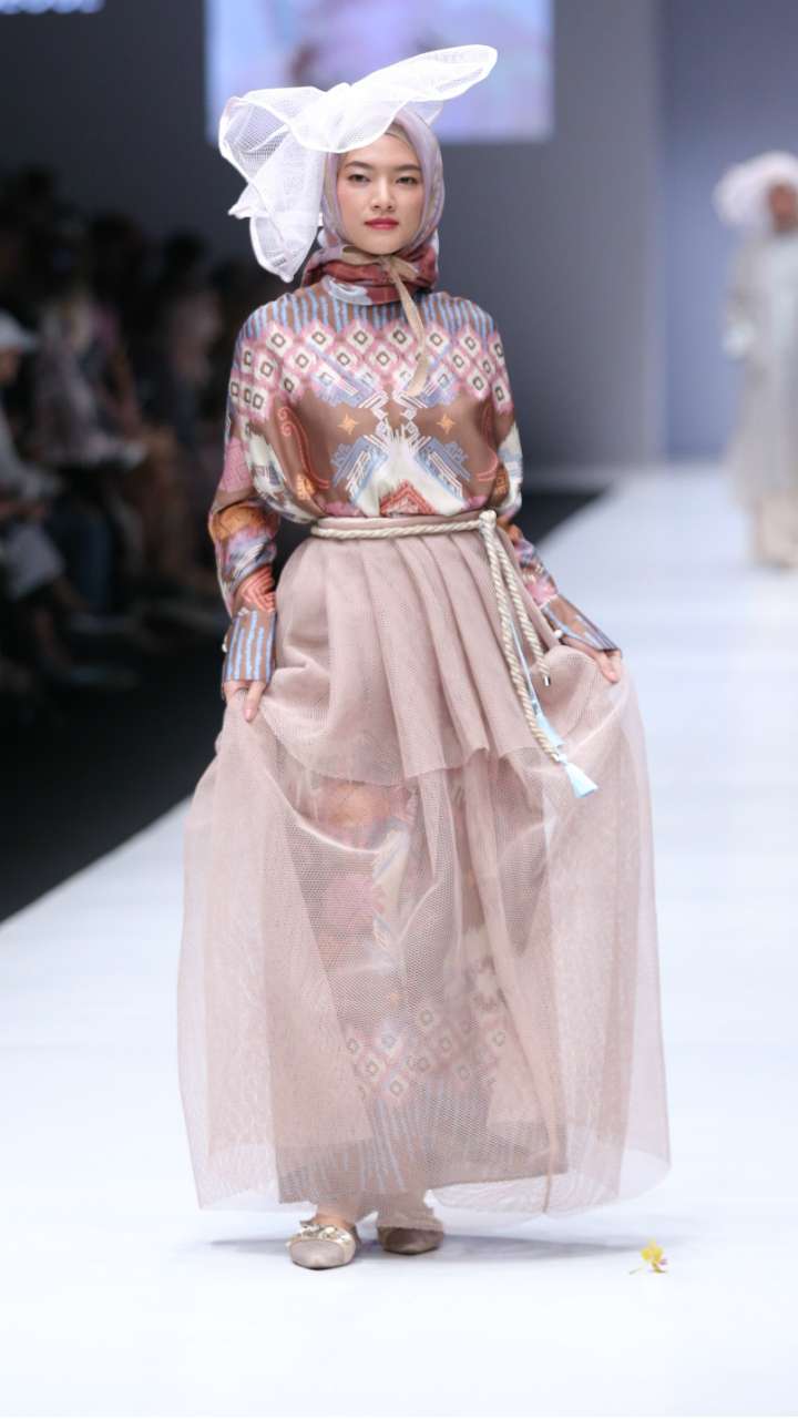 Ria Miranda Jakarta Fashion Week 2019