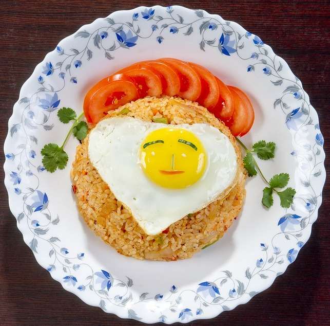 Cara memasak nasi goreng ala restoran