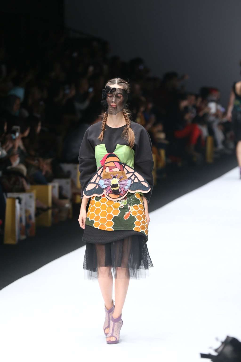 Batik Maluku 'Lenny Agustin'