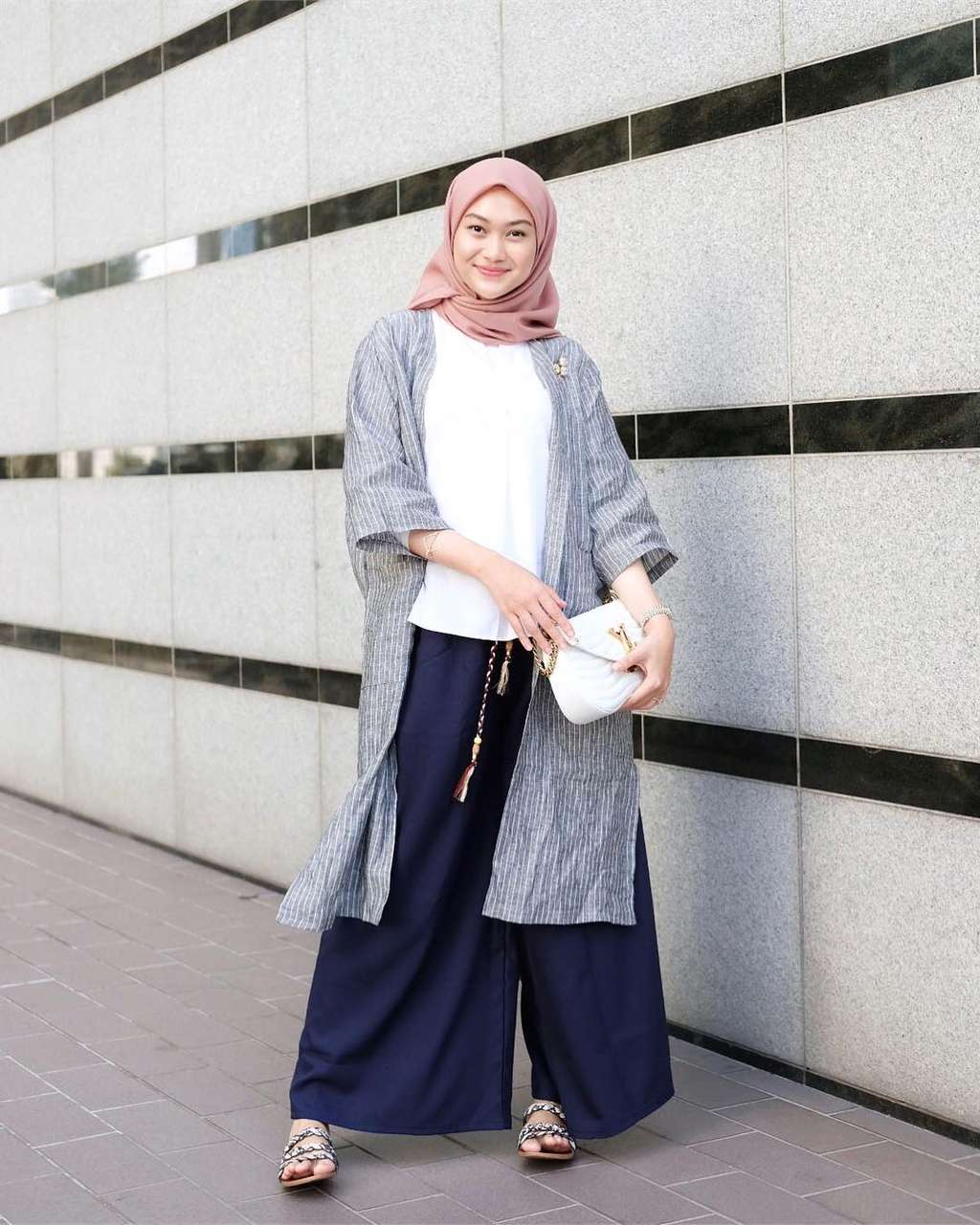 Indah Nada Puspita Indah Nada Puspita