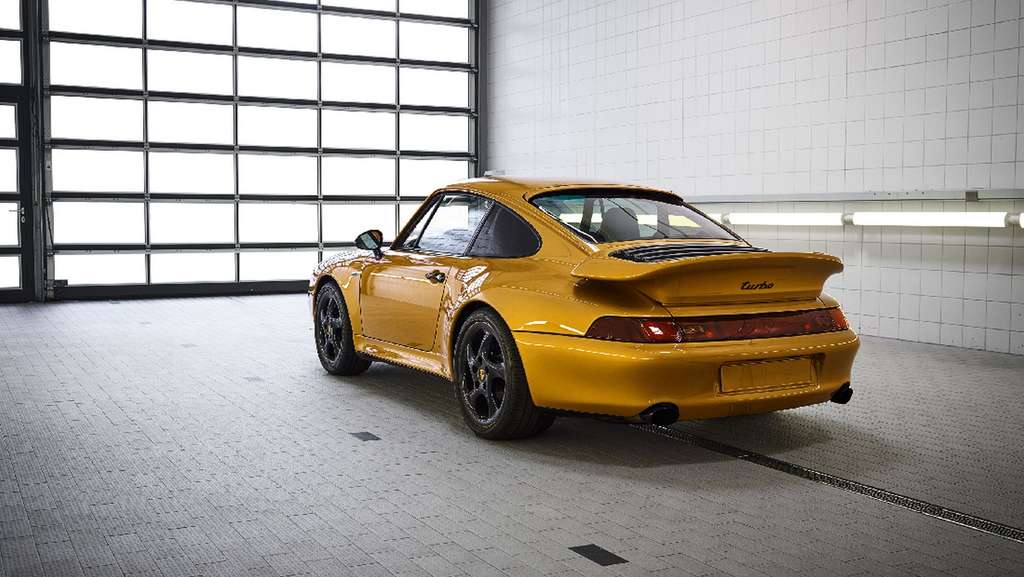 Tampilan Project Gold 911 dari belakang.