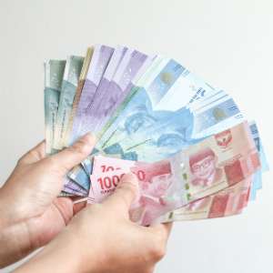 Rupiah memimpin penguatan terhadap dolar AS di regional.