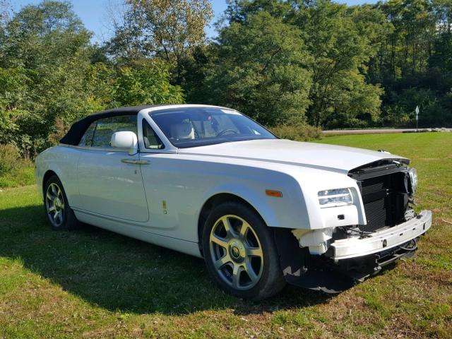 Rolls Royve Dawn rusak.