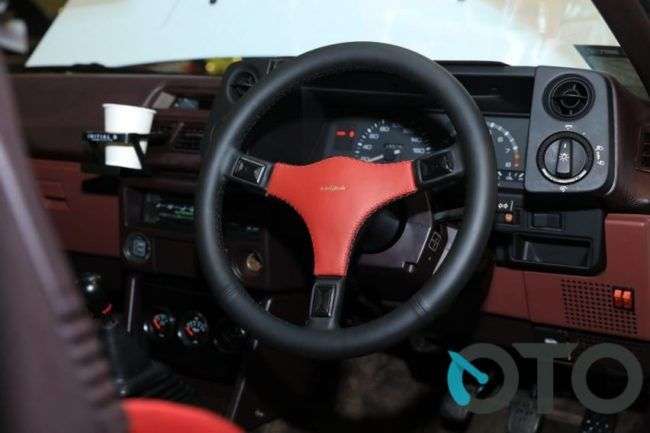 Mobil yang dibangunnya ini ditawar hingga Rp1,7 miliar. Mobil yang dibangunnya ini ditawar hingga Rp1,7 miliar.