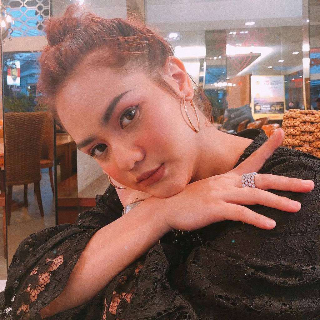 Artis Sindir Vicky
