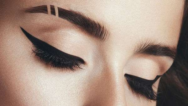 eyebrow slits/vivala.com