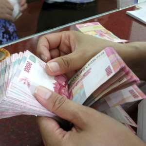 Rupiah malah perkasa.