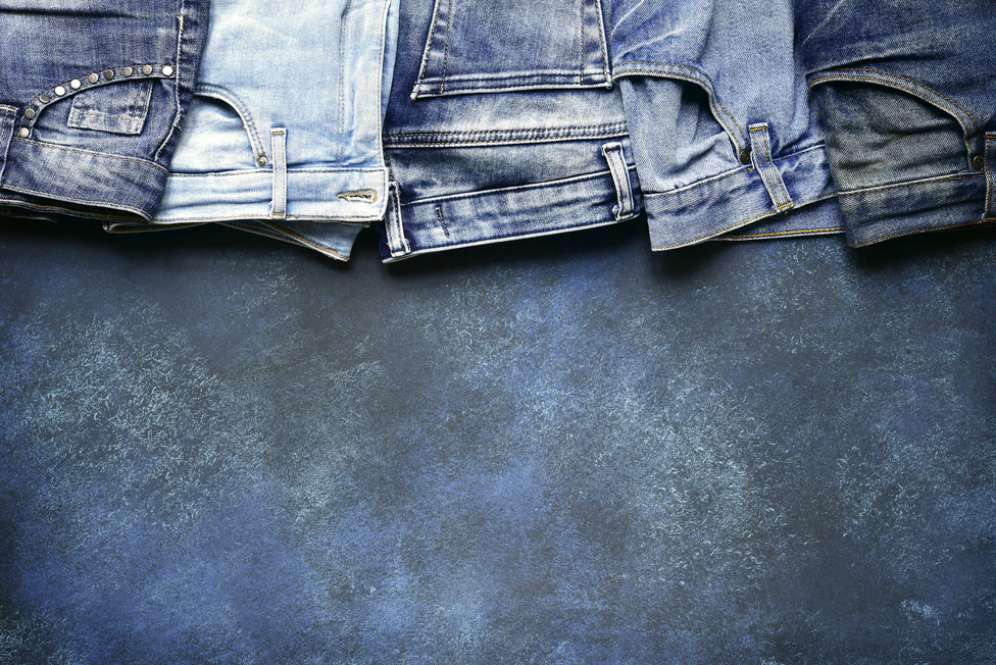 Para Pria Perlu Tahu Tips Tampil Keren dengan 'Double Denim'