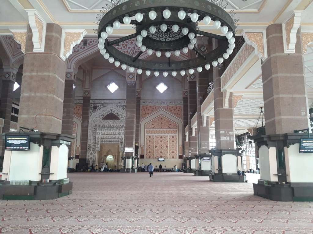 Halal #DreamTrip with Wardah