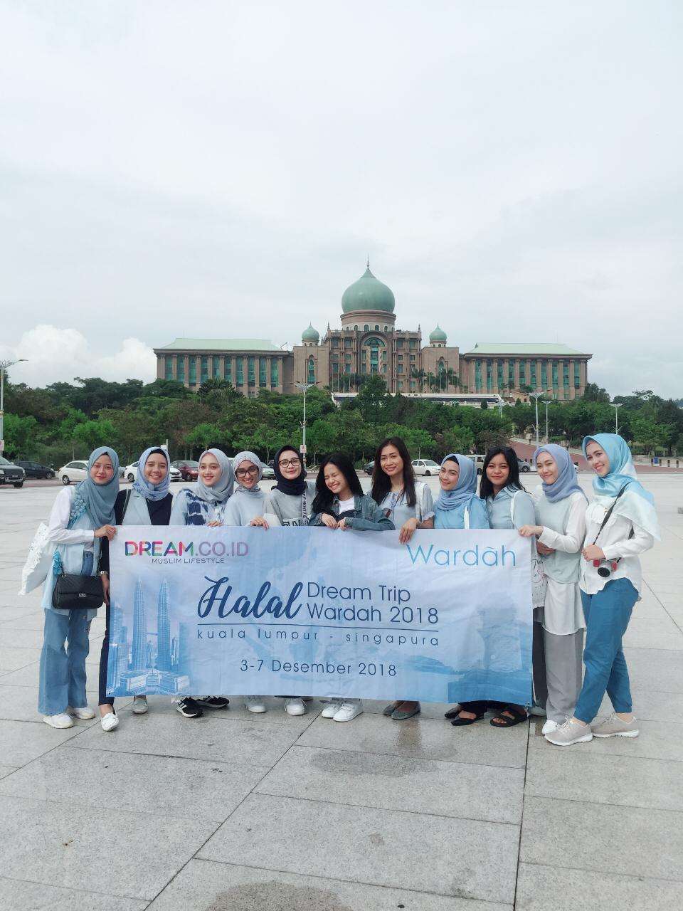 Halal #DreamTrip with Wardah