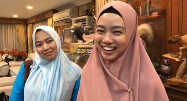 Lindswell Berhijab