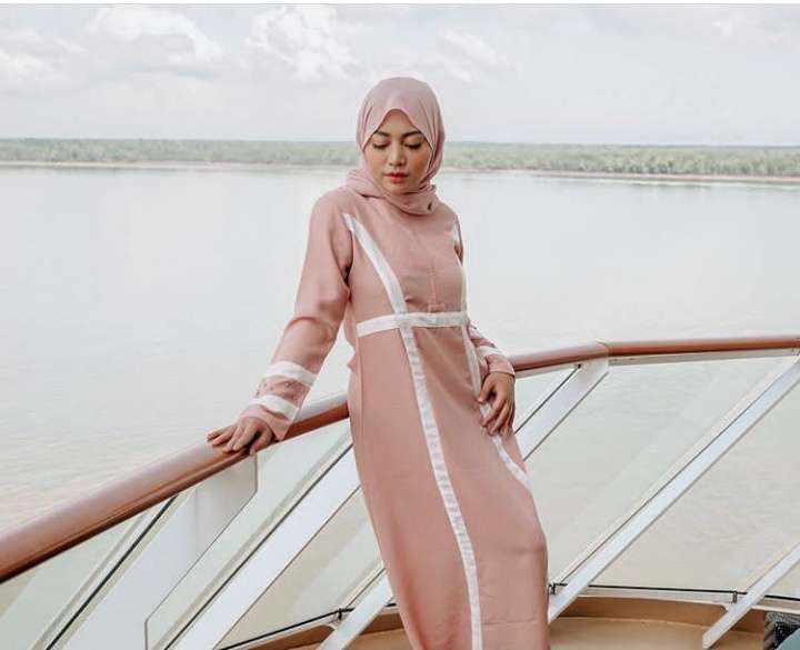 instagram.com/rachelvennya/